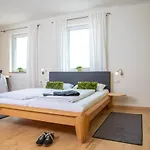 Donau-ries فندق 3*