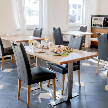 Hotel Donau-ries & Restaurante Delphi Mertingen